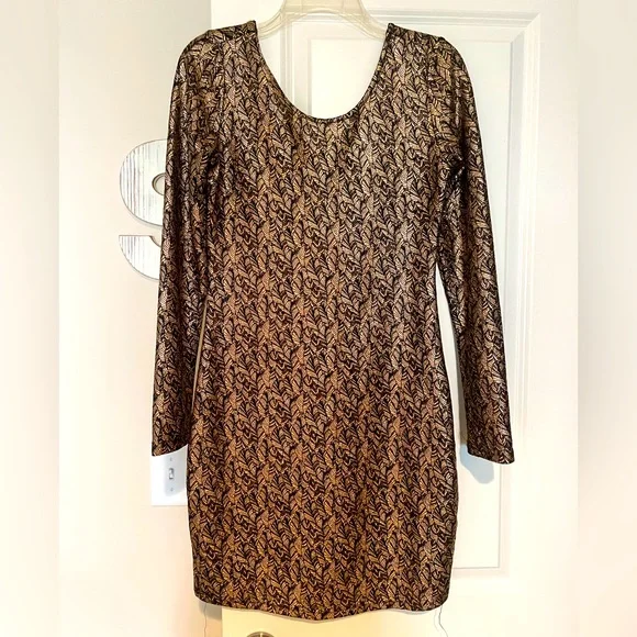 Haute Monde | Dresses | Haute Monde Gold Embossed Leaf Print Long Sleeve Dress Size Large | Poshmark Haute Monde | Dresses | Haute Monde Gold Embossed Leaf Print Long Sleeve Dress Size Large | Poshmark